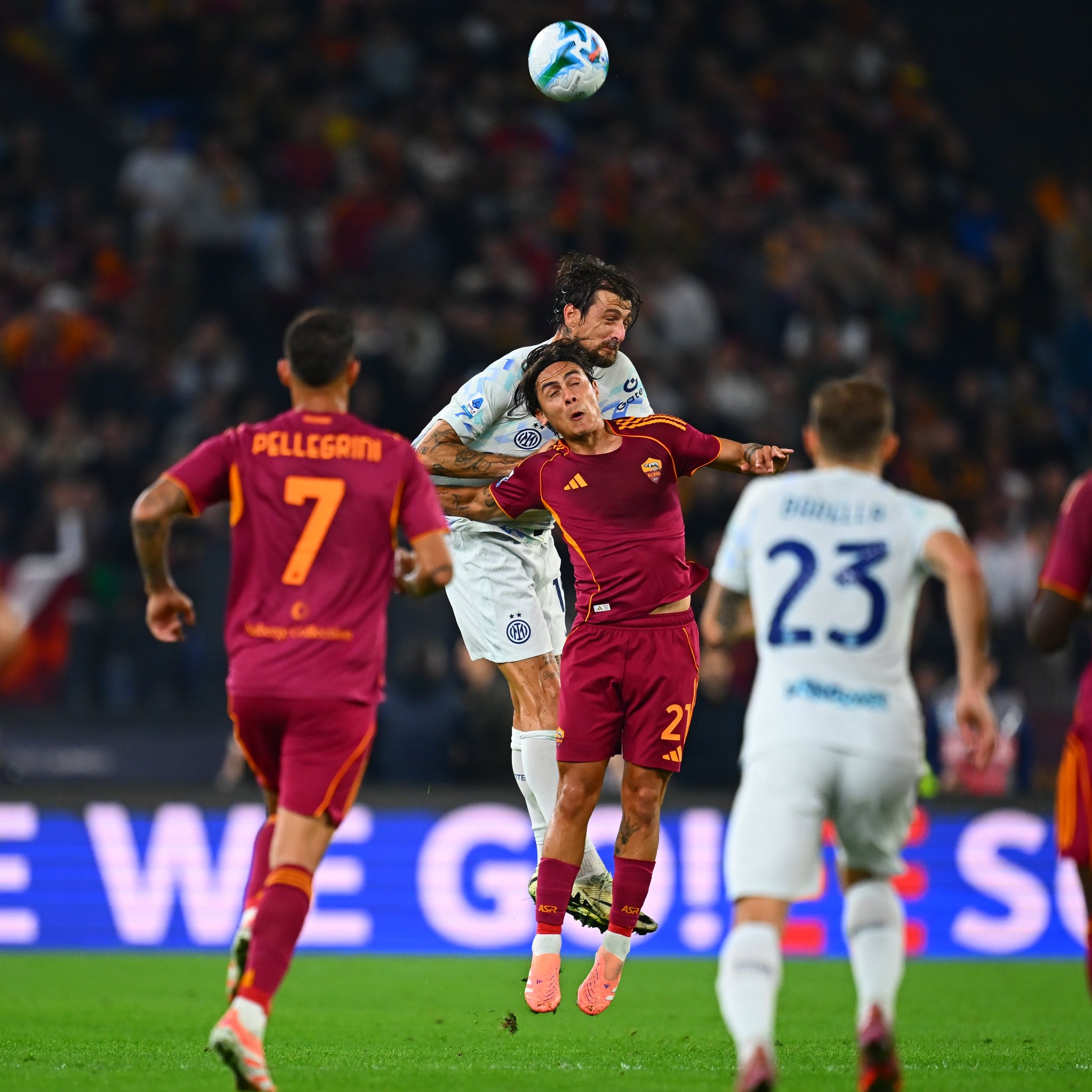 إنتر ميلان يعود من الأولمبيكو بالفوز على روما بالدوري الإيطالي